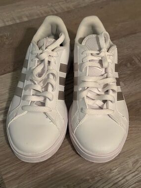 adidas White Low-Top Sneakers with Gray Stripes